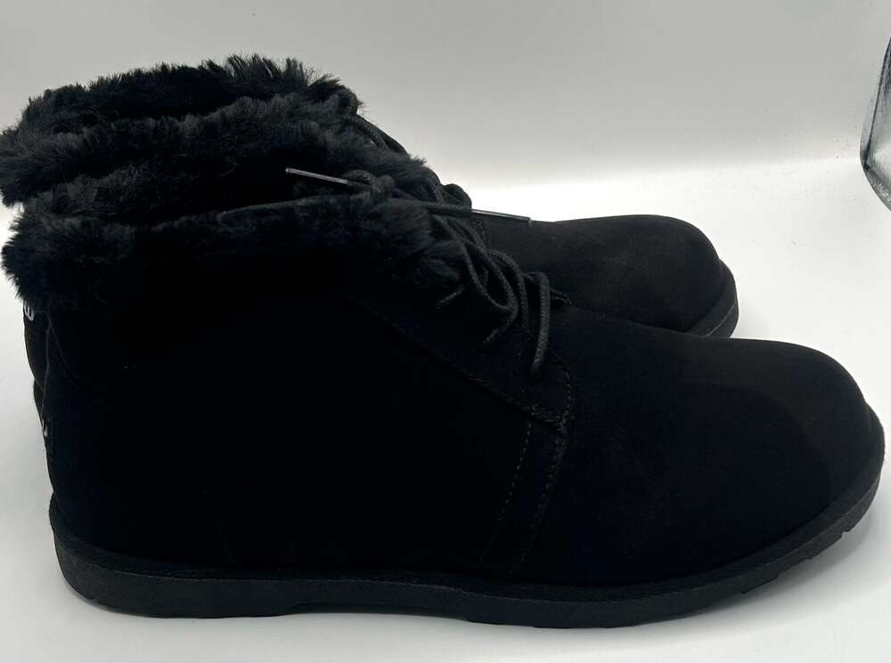 Makalu Kora Faux Fur Lined Lace-Up Ankle Boots
